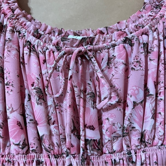 ASTR The Label | Floral Tiered Midi Dress Smocked Puff Sleeve Pink Size M - Picture 6 of 12